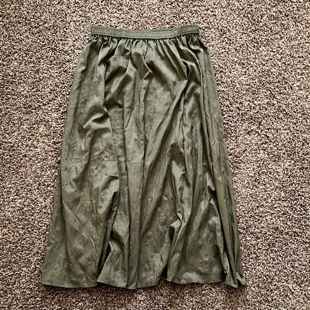 GAP crinkle maxi skirt size S